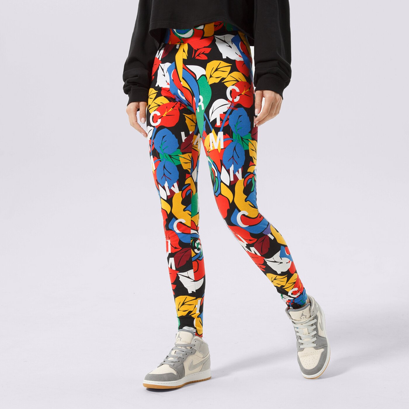 Дамски панталони ADIDAS КЛИН TIGHT hc4478 цвят многоцветен