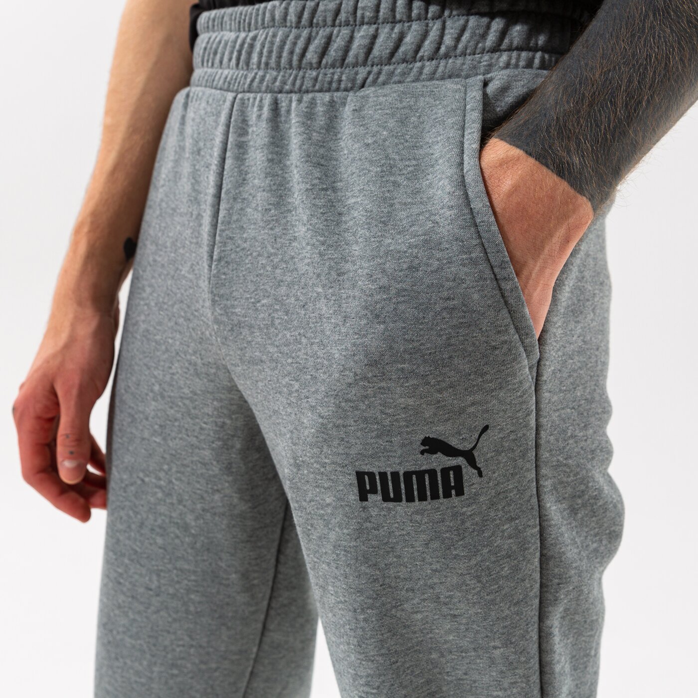 Мъжки панталони PUMA ПАНТАЛОНИ ESS LOGO PANTS FL CL - MEDIUM GRAY HEATHER 58671403 цвят сив