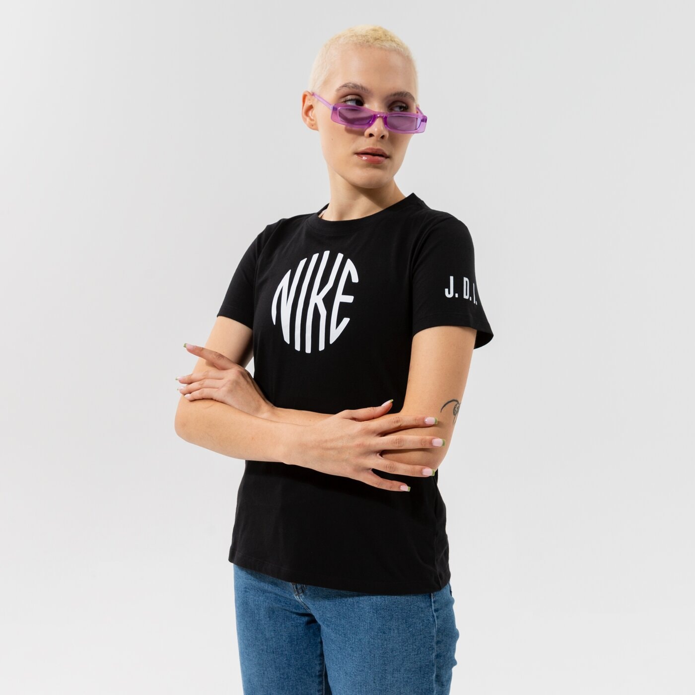 Дамска тениска NIKE ТЕНИСКА W NSW TEE ICON CLASH dj1816-010 цвят черен