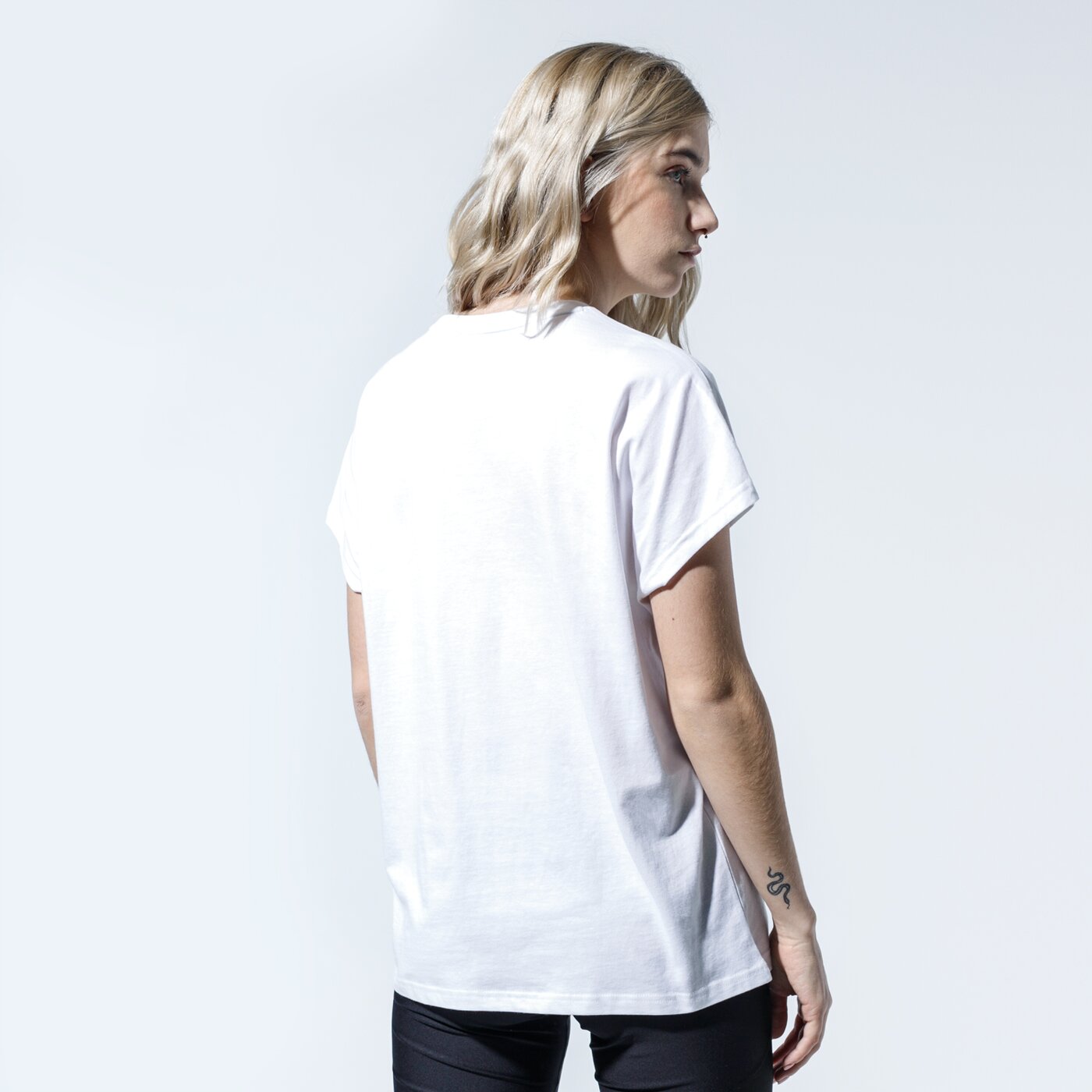 Дамска тениска PUMA ТЕНИСКА NU-TILITY TEE 58137102 цвят бял