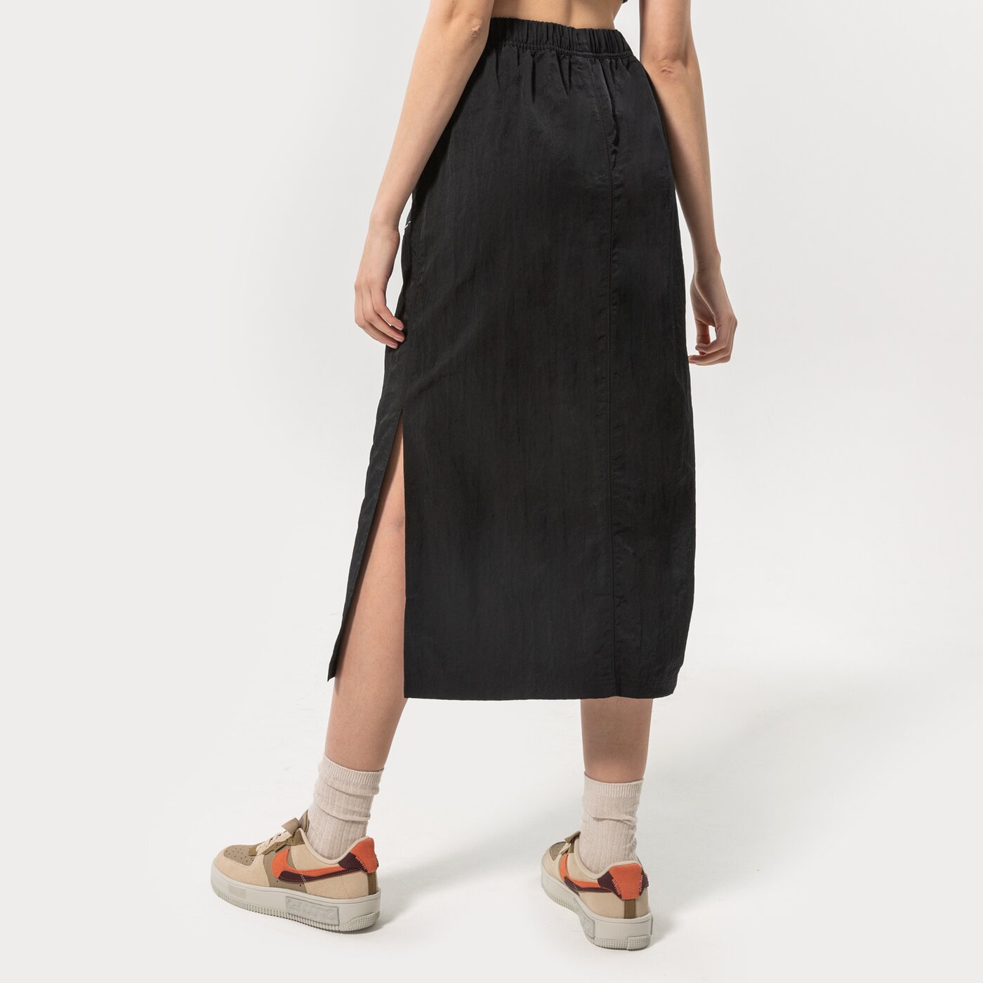 Дамски NIKE ПОЛА W NSW ESSNTL WVN HR SKIRT FL dm6249-010 цвят черен