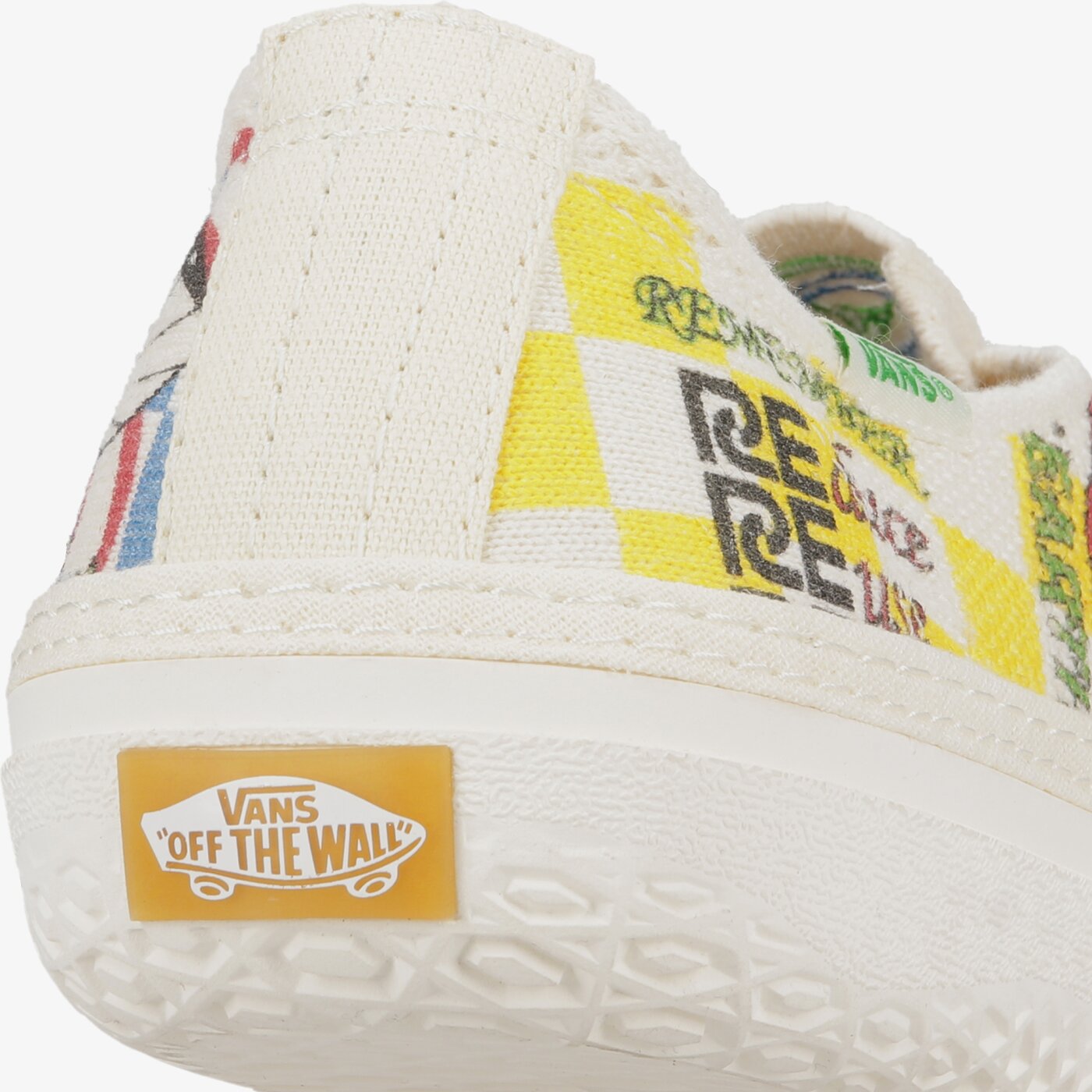 Мъжки маратонки VANS UA CIRCLE VEE vn0a4bwlarg1 цвят бял