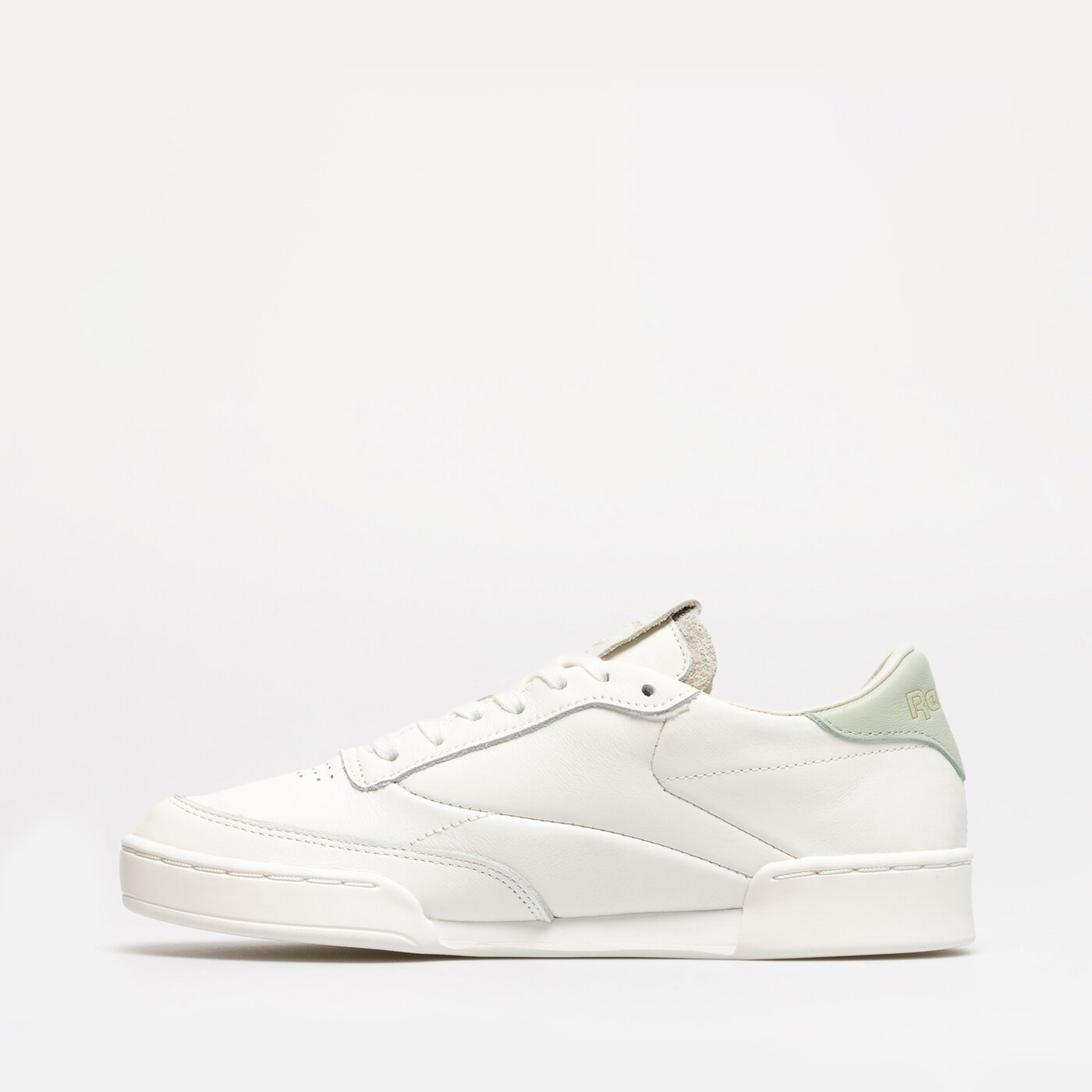 Дамски маратонки REEBOK CLUB C CLEAN gx3693 цвят бял
