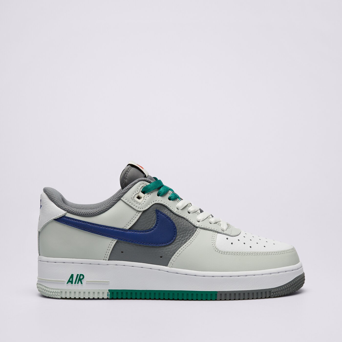 Мъжки маратонки NIKE AIR FORCE 1 '07 LV8 fd2592-001 цвят сив