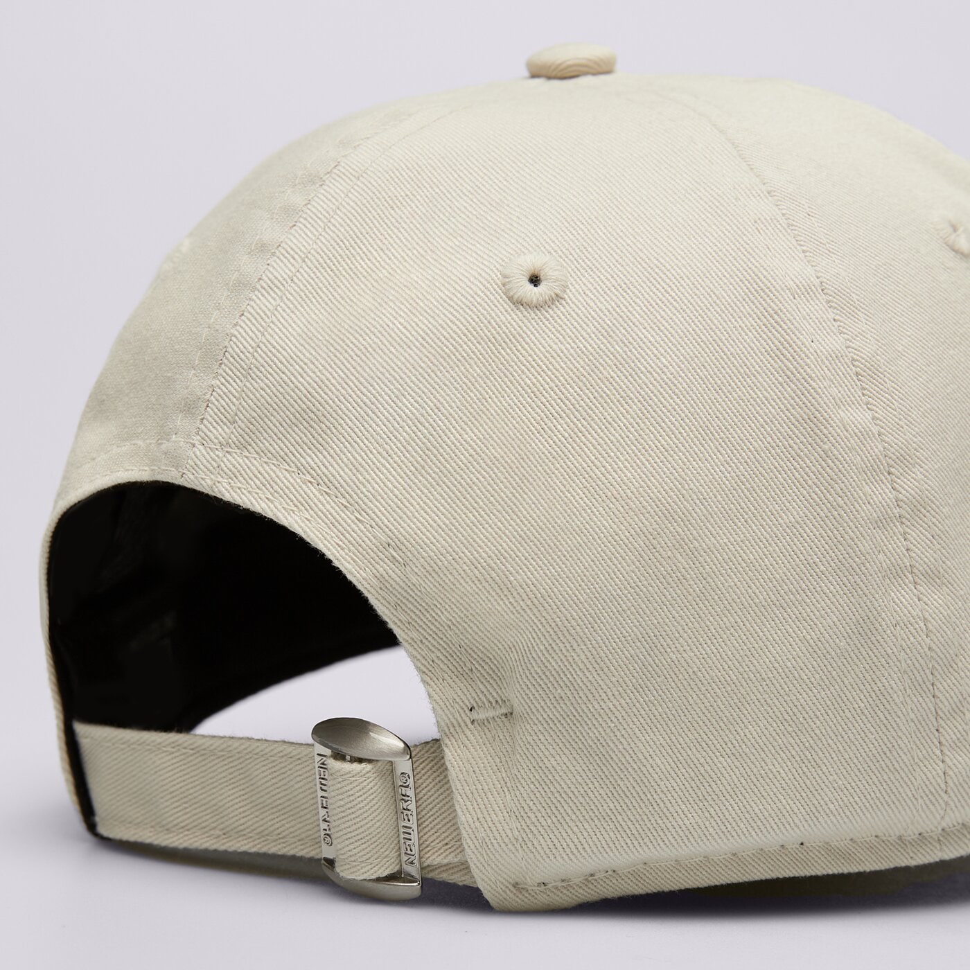 Мъжка шапка с козирка NEW ERA ШАПКА WB WASHED 920 DAFFY DAFFY DUCK 60595282 цвят бежов