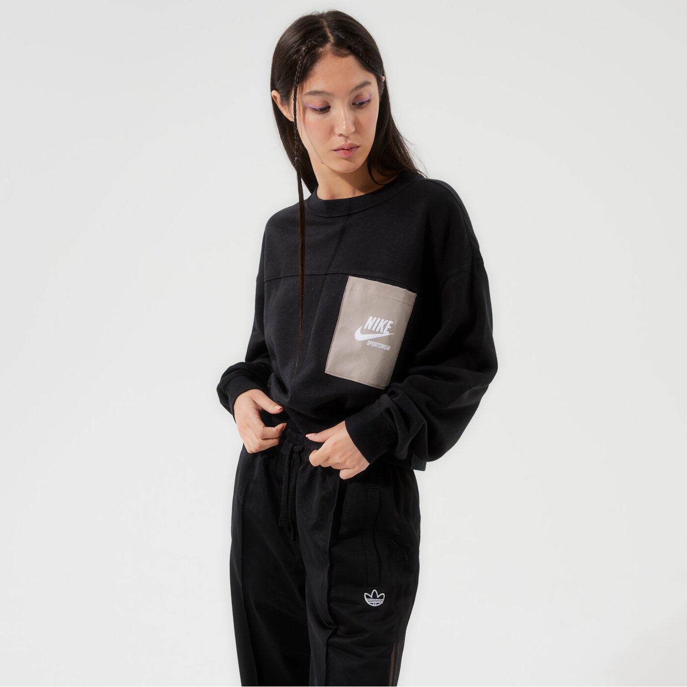 Дамски суичър NIKE СУИТЧЪР W NSW FLC CREW HTG dd5669-010 цвят черен