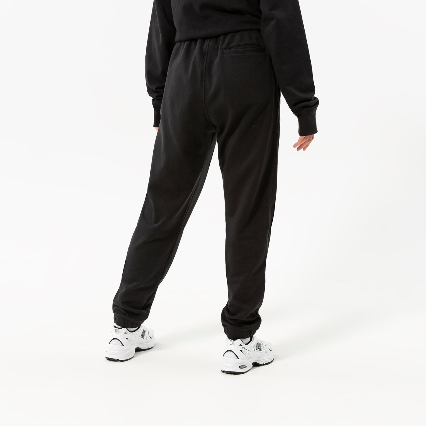 Дамски панталони NEW BALANCE ПАНТАЛОНИ NB ESSENTIALS UNI-SSENTIALS SWEATPANT up21500bk цвят черен