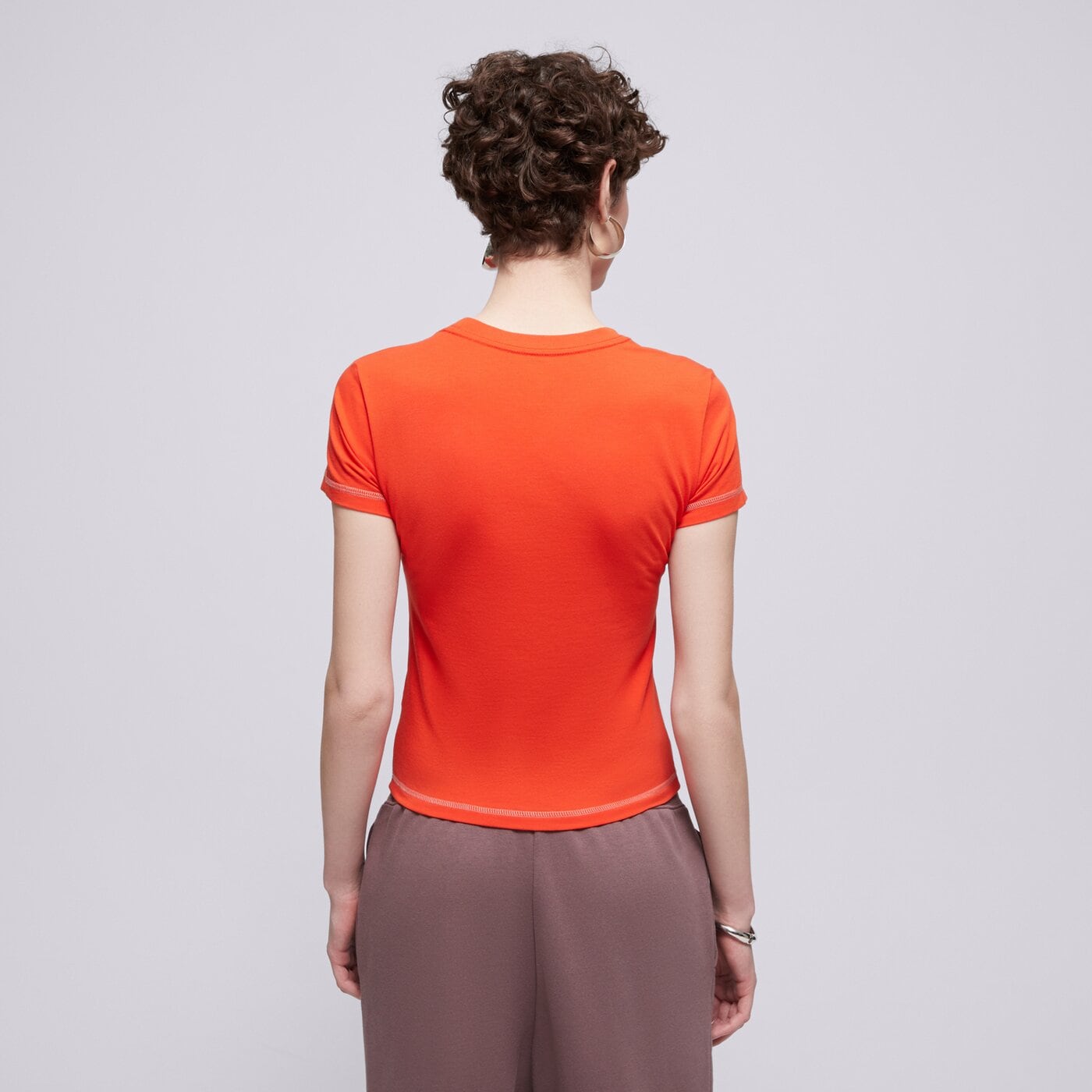 Дамска тениска NIKE ТЕНИСКА W NSW CHLL KNT MD CRP GLS hv6525-633 цвят червен