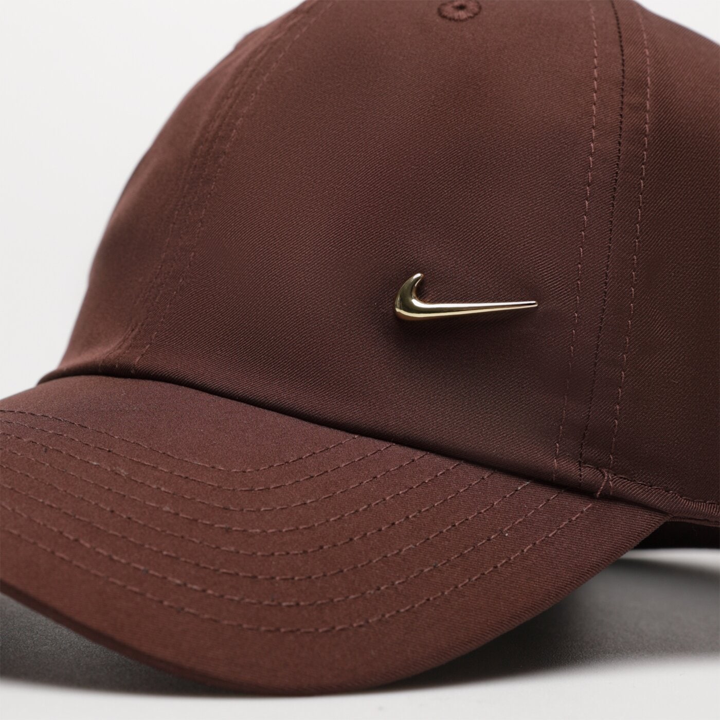 Дамска шапка с козирка NIKE ШАПКА HERITAGE 86 943092-227 цвят бордо