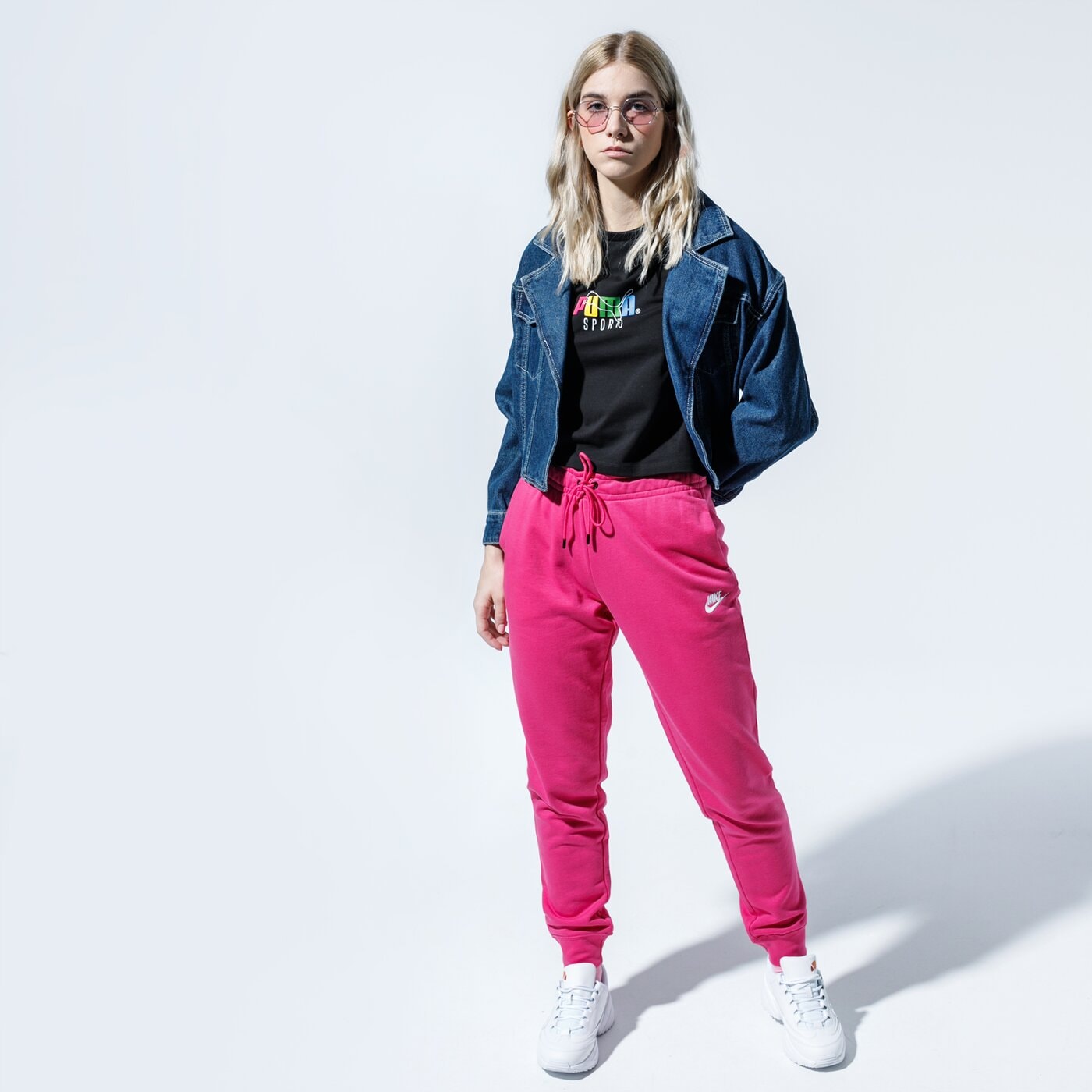 Дамска тениска PUMA ТЕНИСКА TFS GRAPHIC CROP ТОП 59625801 цвят черен