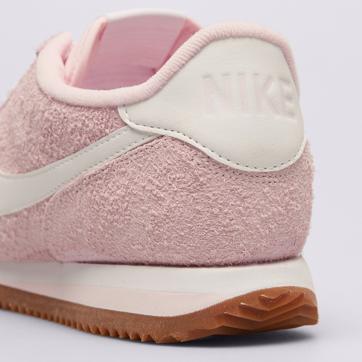 Дамски маратонки NIKE CORTEZ VINTAGE SUEDE fj2530-600 цвят розов