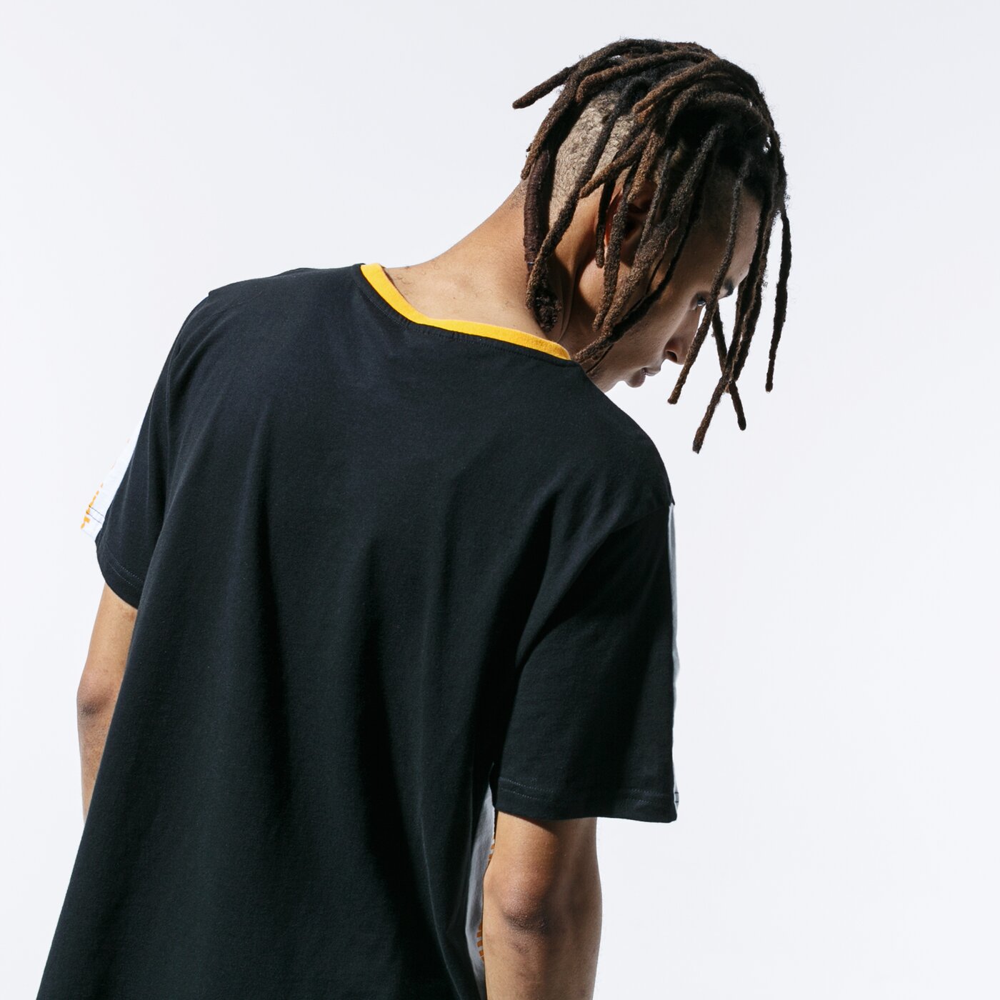 Мъжка тениска UMBRO ТЕНИСКА RETRO TAPE TEE ul39tsm82001 цвят черен