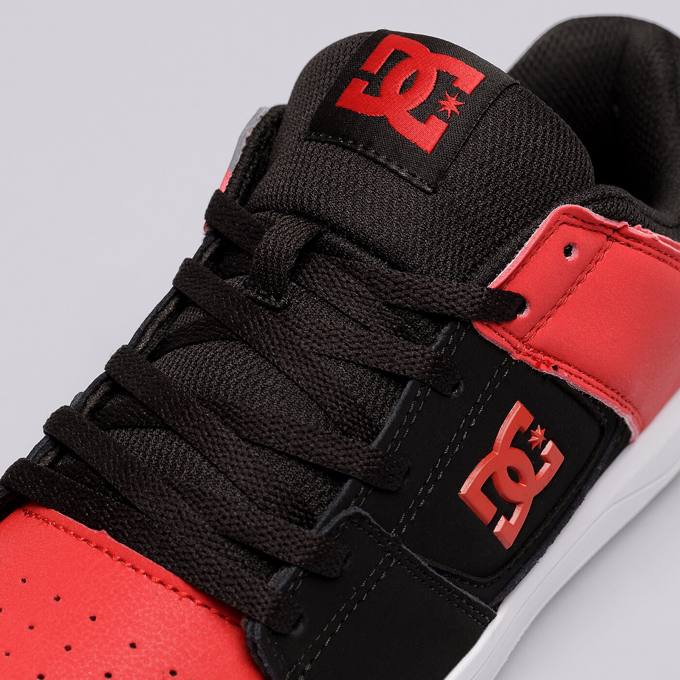 Мъжки маратонки DC CURE adys400073-xkrk цвят черен