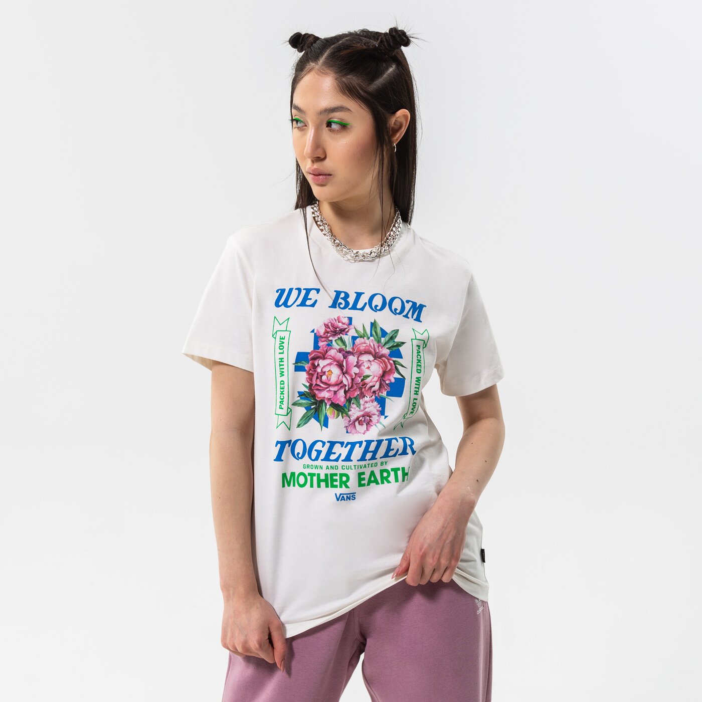 Дамска тениска VANS ТЕНИСКА ECO POSITIVITY SS BFF TEE vn0a5li2fs81 цвят бежов