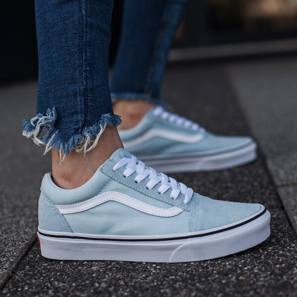 Дамски маратонки VANS UA OLD SKOOL va38g1q6k цвят син