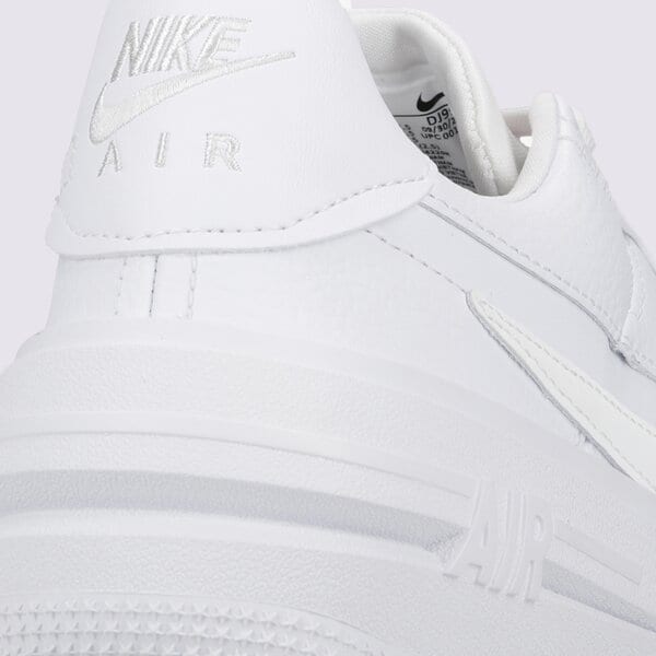 Дамски маратонки NIKE AIR FORCE 1 PLATFORM  dj9946-100 цвят бял