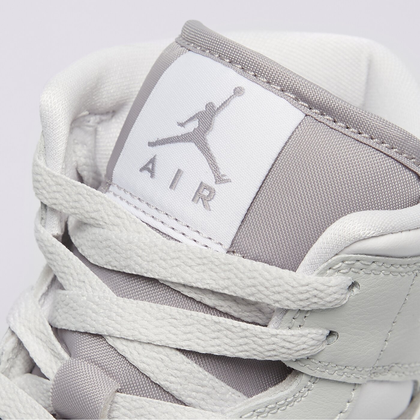 Дамски маратонки JORDAN AIR 1 MID  bq6472-008 цвят сив