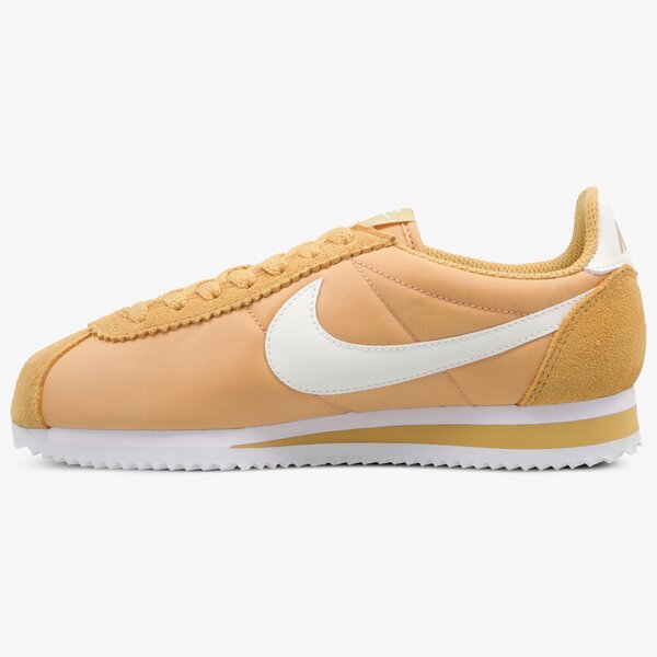 Дамски маратонки NIKE WMNS CLASSIC CORTEZ NYLON 749864-701 цвят жълт
