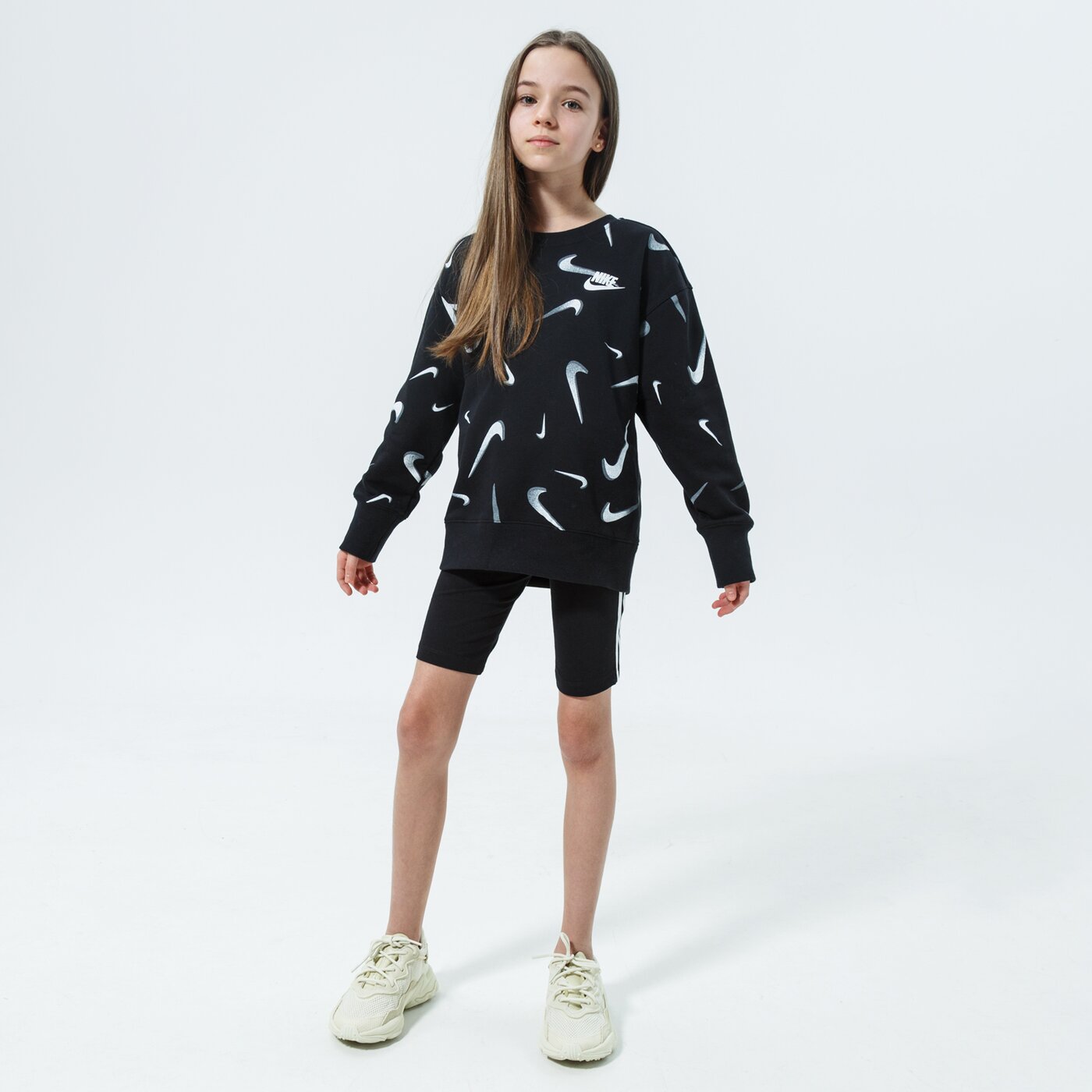 Детски суичър NIKE СУИТЧЪР SPORTSWEAR da1244-010 цвят черен