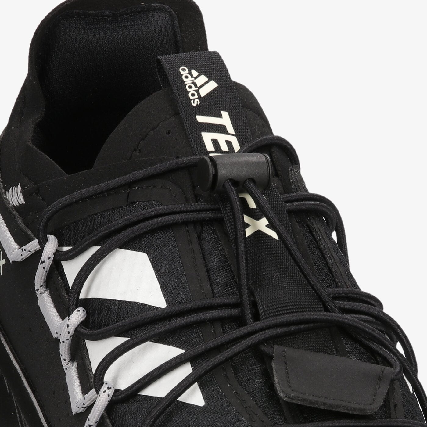 Мъжки туристически обувки ADIDAS TERREX VOYAGER 21 fz2225 цвят черен