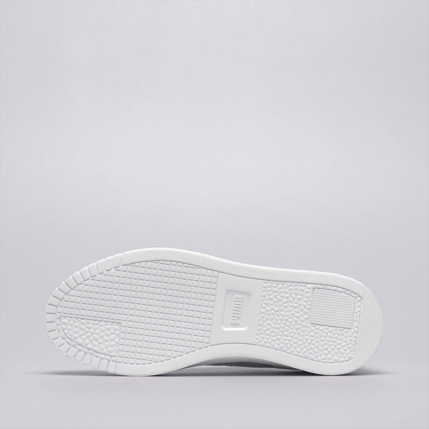 Дамски маратонки PUMA CARINA STREET 38939001 цвят бял