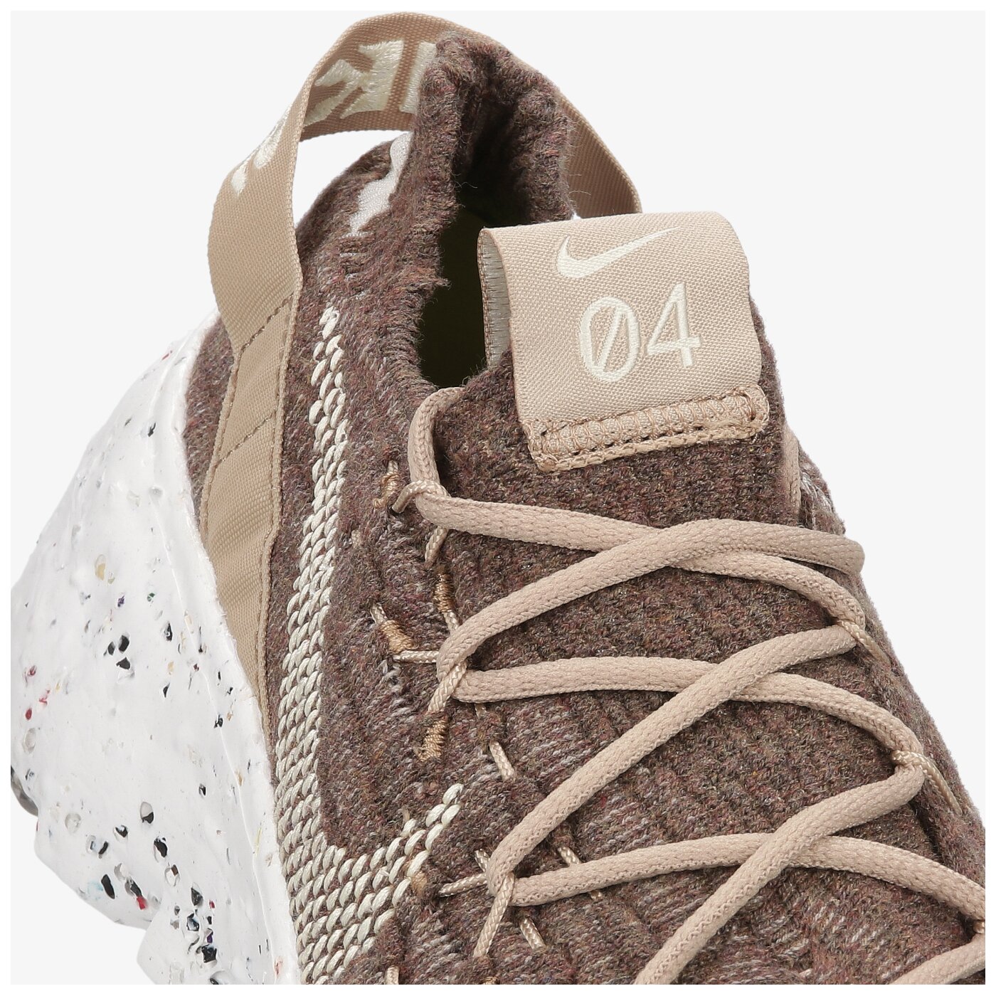 Дамски маратонки NIKE SPACE HIPPIE 04 cd3476-200 цвят бежов