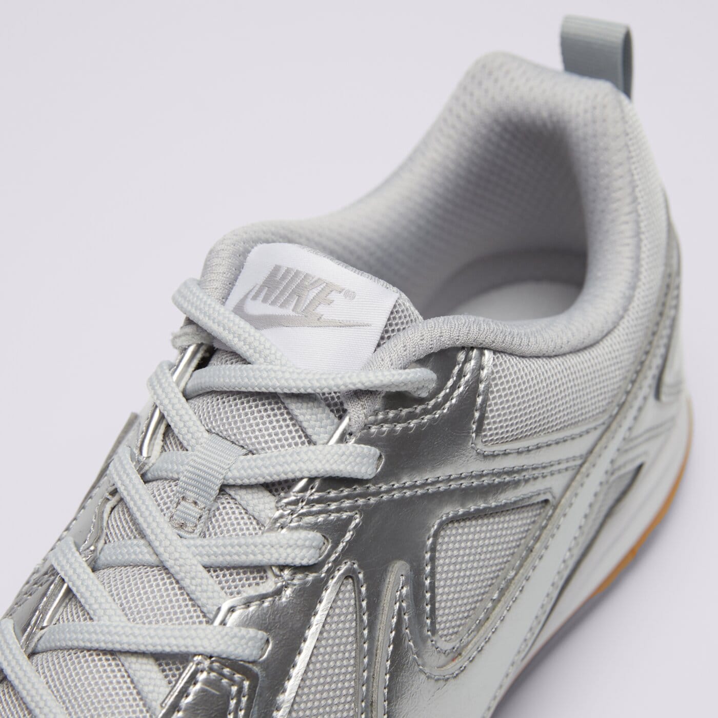 Детски маратонки NIKE GATO LV8 (GS) ii7084-001 цвят сребърен