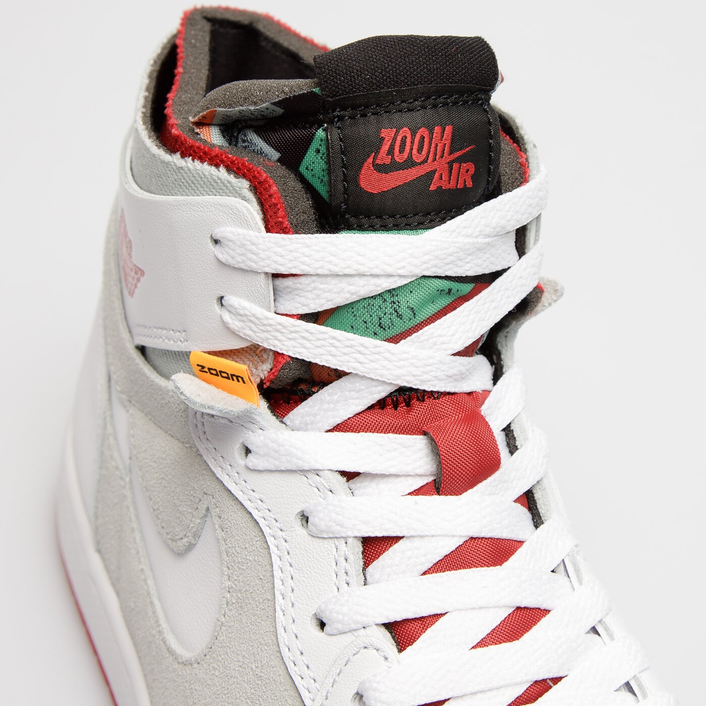 Мъжки маратонки AIR JORDAN 1 ZOOM AIR CMFT  ct0978-100 цвят бял