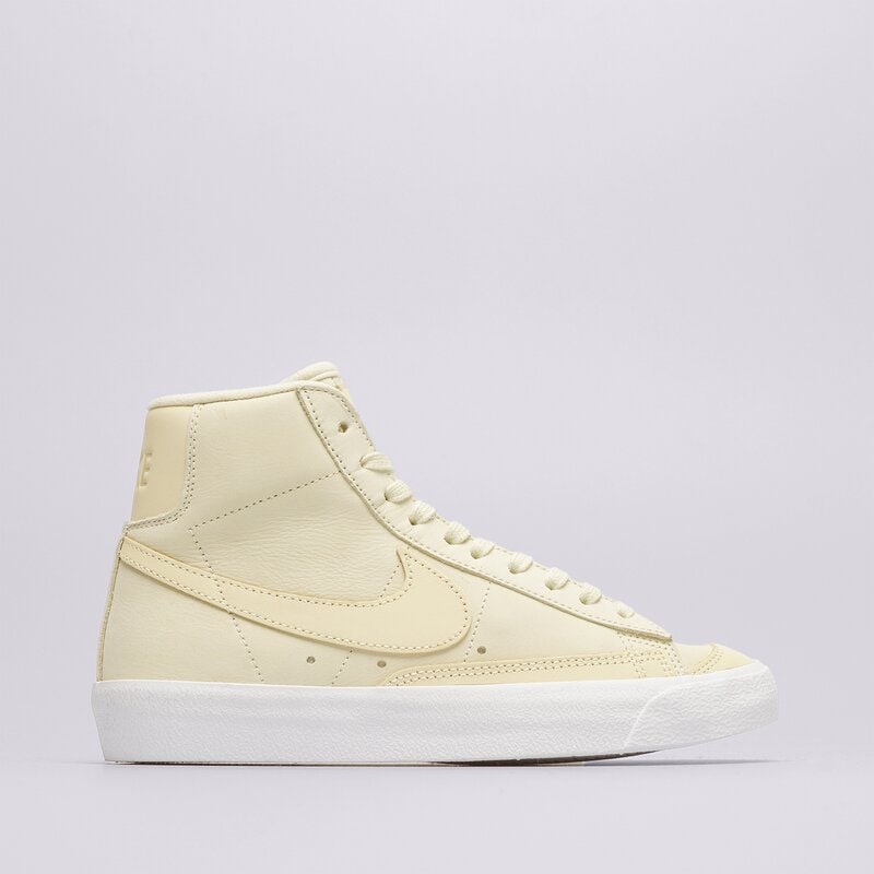 NIKE BLAZER MID '77 LX