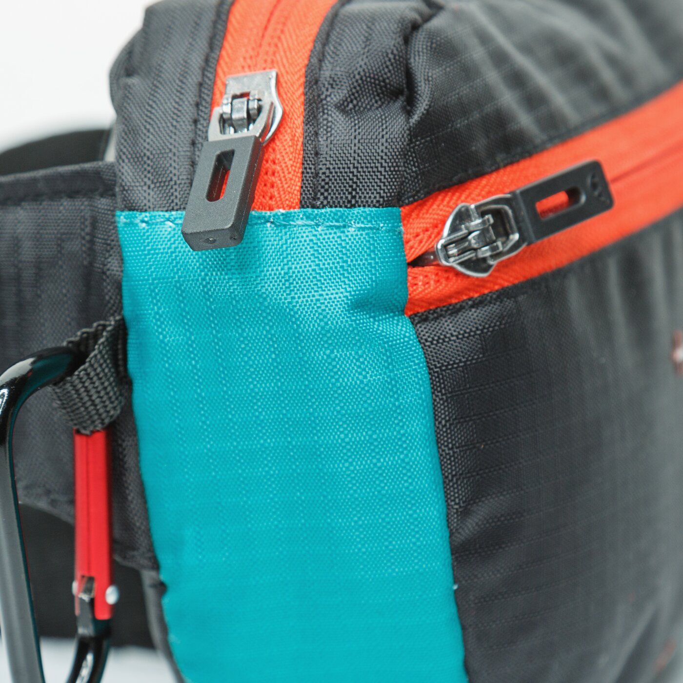 Дамска чанта за кръст ELLESSE ЧАНТА ЗА КРЪСТ CHAMOIS BUM BAG BLK saia1831011 цвят черен