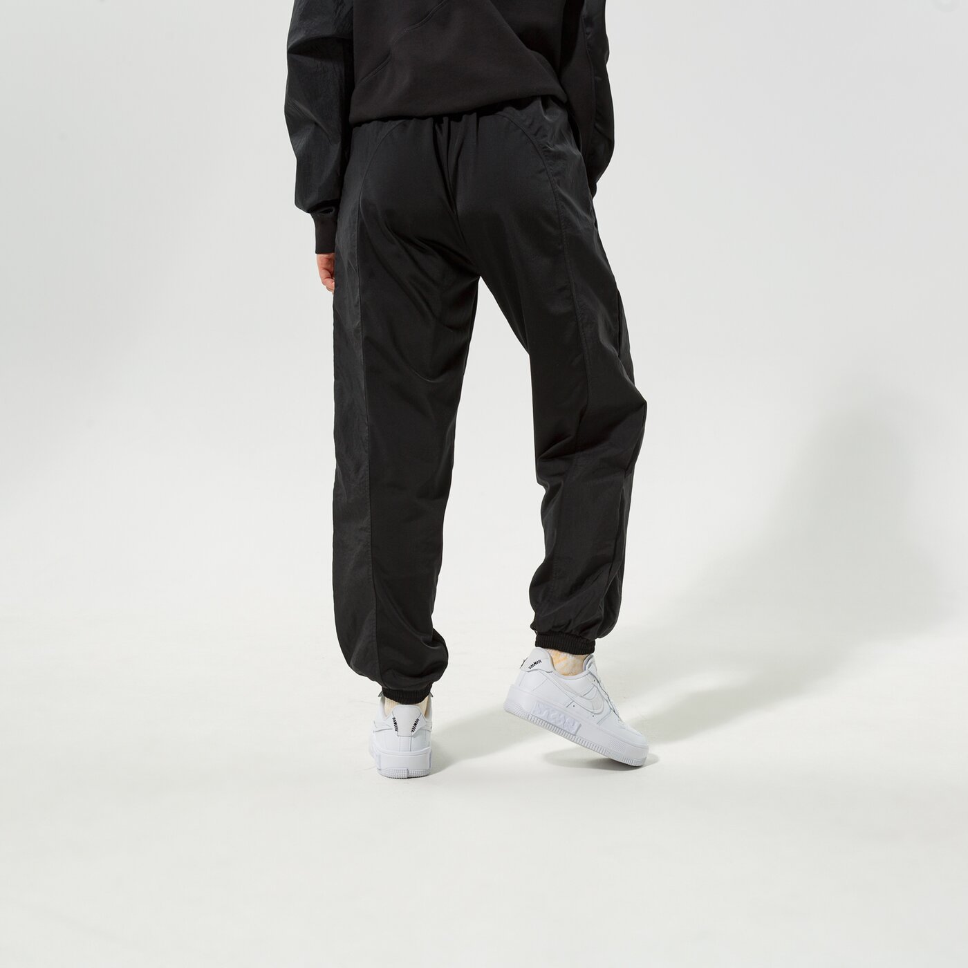 Дамски панталони ADIDAS ПАНТАЛОНИ PANTS hc7049 цвят черен