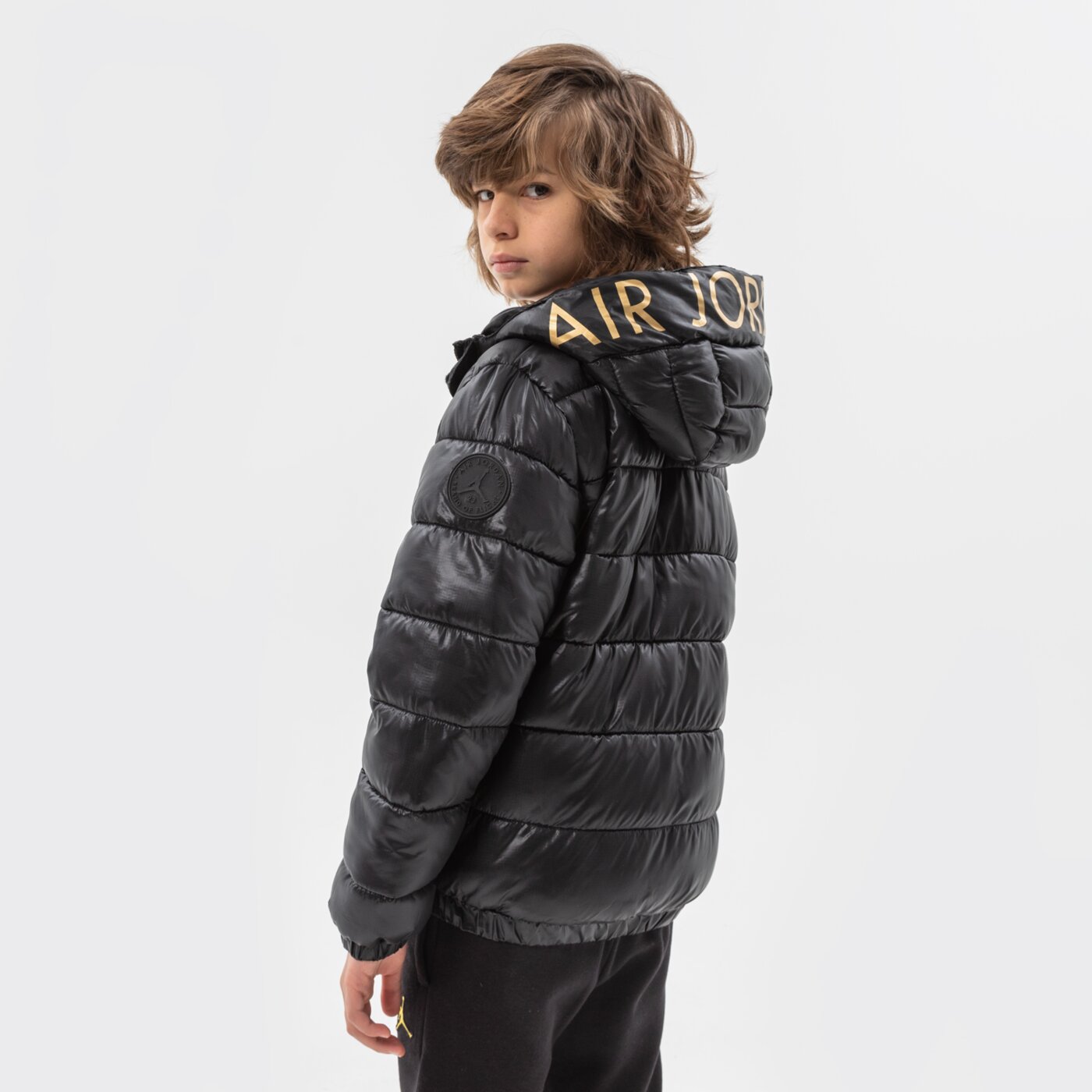 Детска преходно яке JORDAN ЯКЕ ЗИМНО JDB HOOD HIT JACKET GIRL 95a631-023 цвят черен