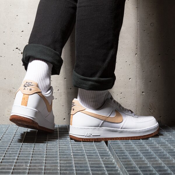Мъжки маратонки NIKE AIR FORCE 1 '07 LV8 cz0338-101 цвят бял