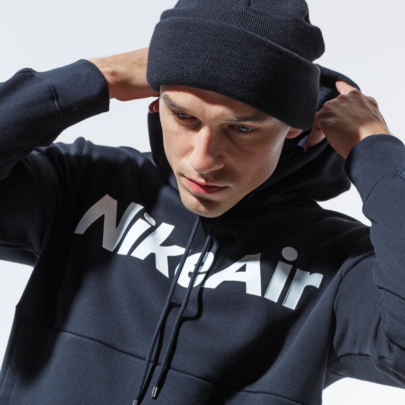 Мъжки суичър NIKE СУИТЧЪР С КАЧУЛКА M NSW AIR HOODIE PO FLC cu4139-010 цвят черен