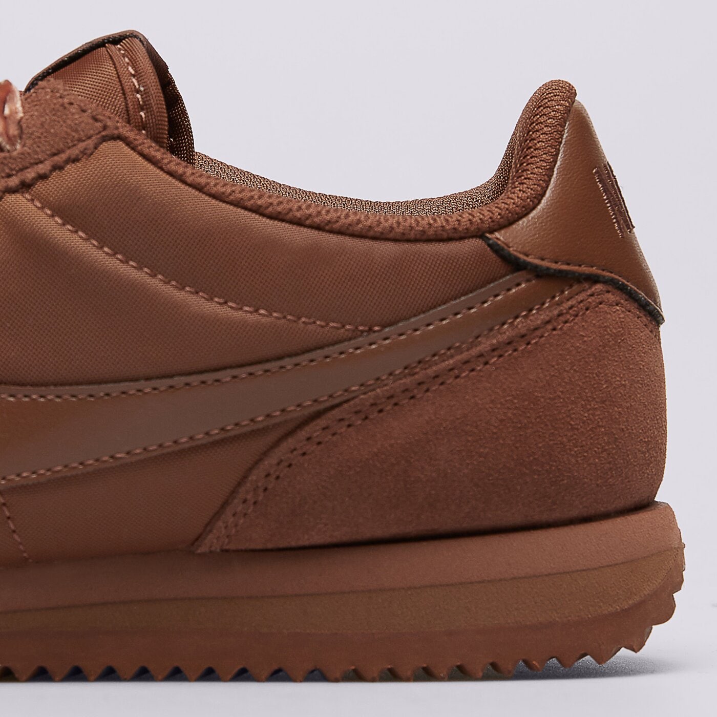 Дамски маратонки NIKE W CORTEZ LACE im6034-200 цвят кафяв