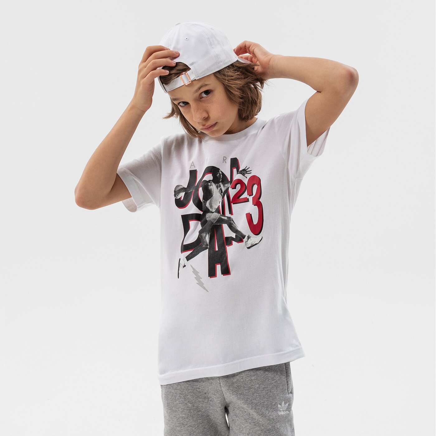 Детска тениска JORDAN ТЕНИСКА JUMBLE AIR TIME SS TEE BOY 95b238-001 цвят бял