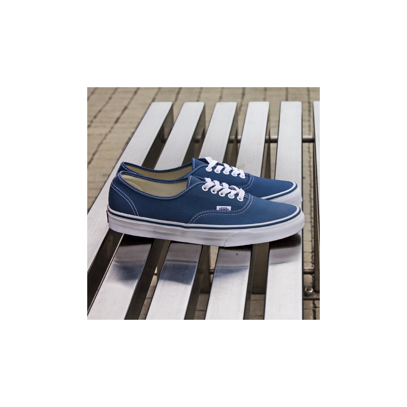 Мъжки маратонки VANS AUTHENTIC  vn000ee3nvy1 цвят тъмносин