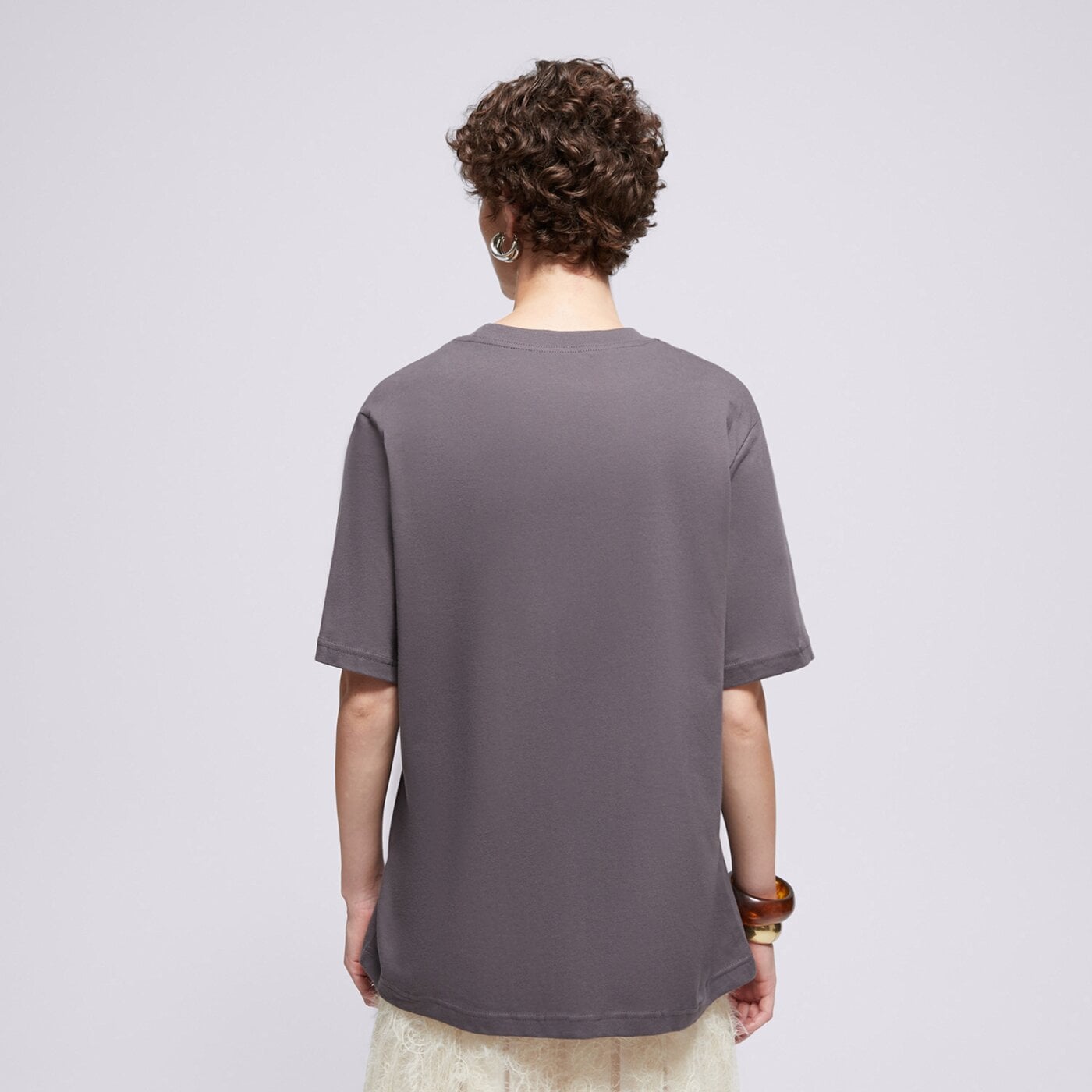 Дамска тениска NIKE ТЕНИСКА W NSW TEE ESSNTL LBR fd4149-082 цвят сив