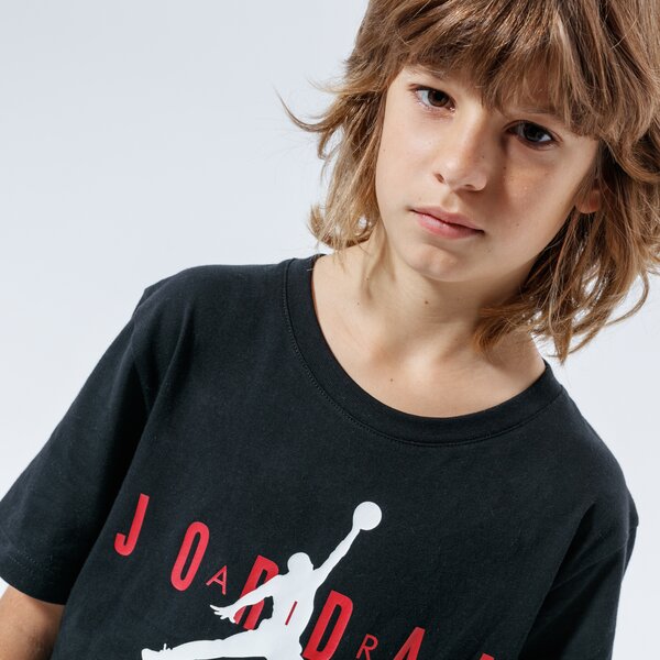 Детска тениска JORDAN ТЕНИСКА JDB BRAND TEE 5 BOY 955175-023 цвят черен