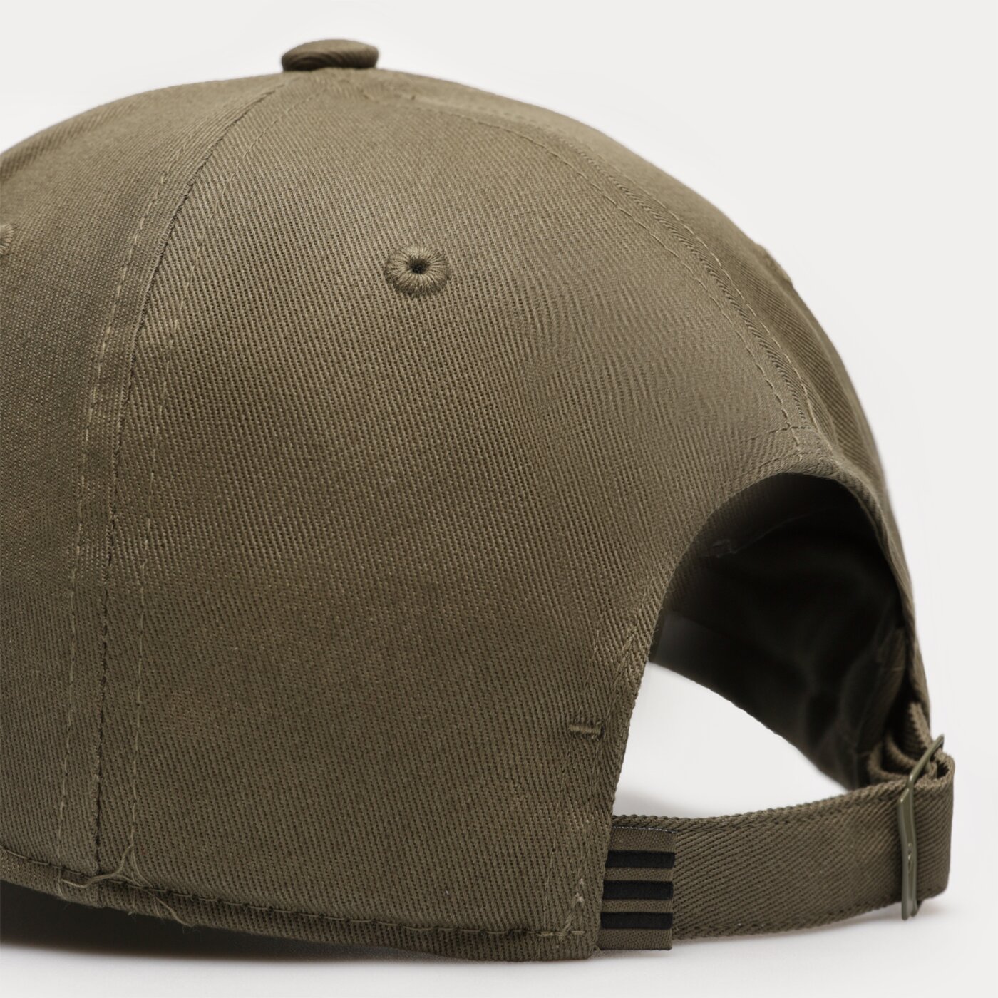 Дамска шапка с козирка ADIDAS ШАПКА BASEB CLASS TRE il4847 цвят зелен