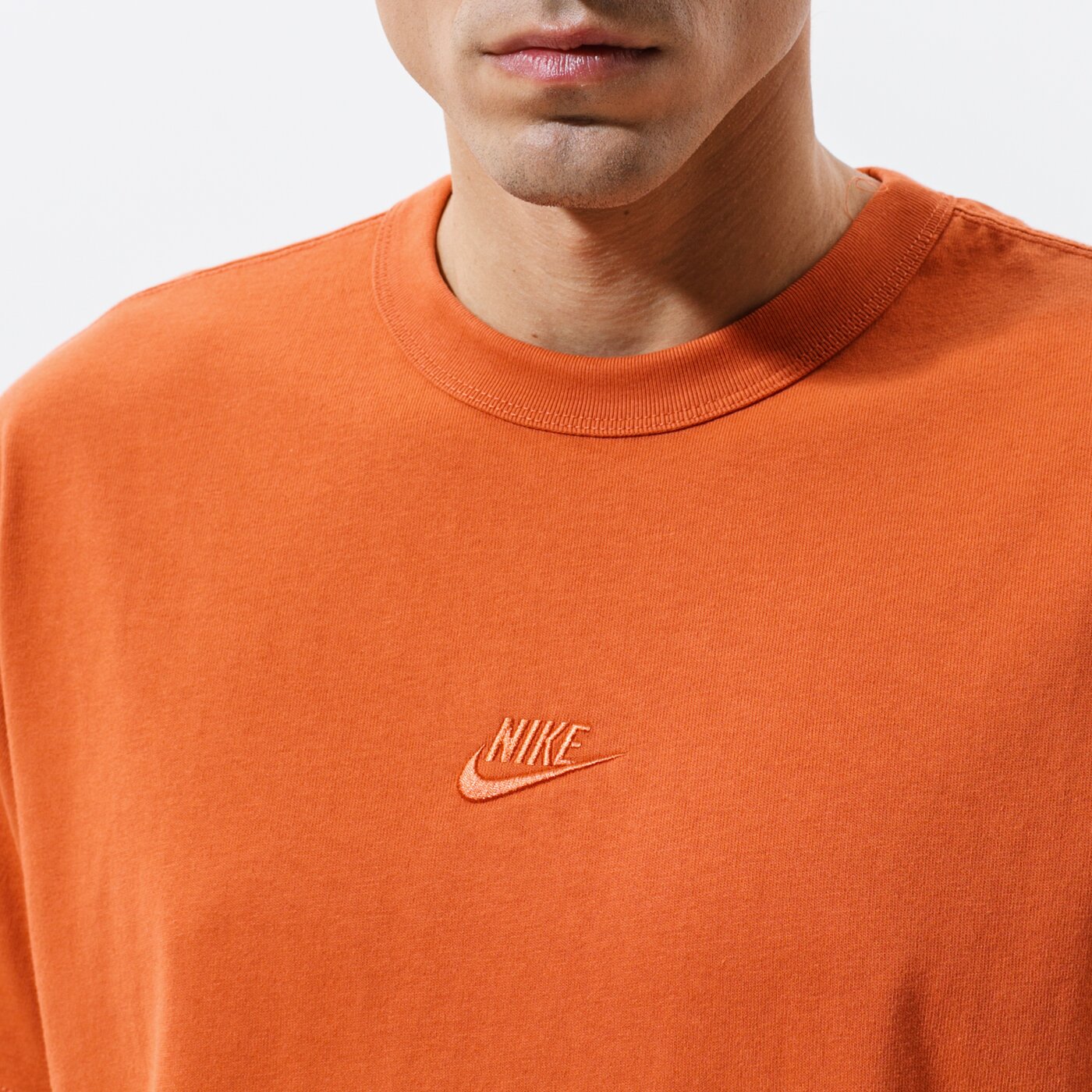 Мъжка тениска NIKE ТЕНИСКА SPORTSWEAR db3193-812 цвят оранжев