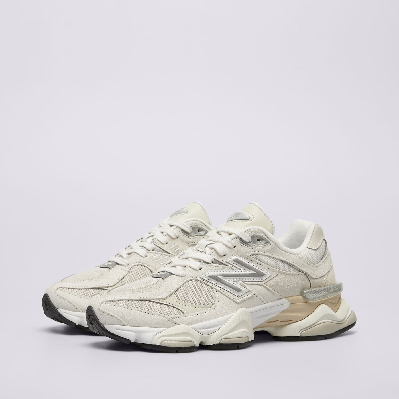 Дамски маратонки NEW BALANCE 9060  u9060wht цвят бежов