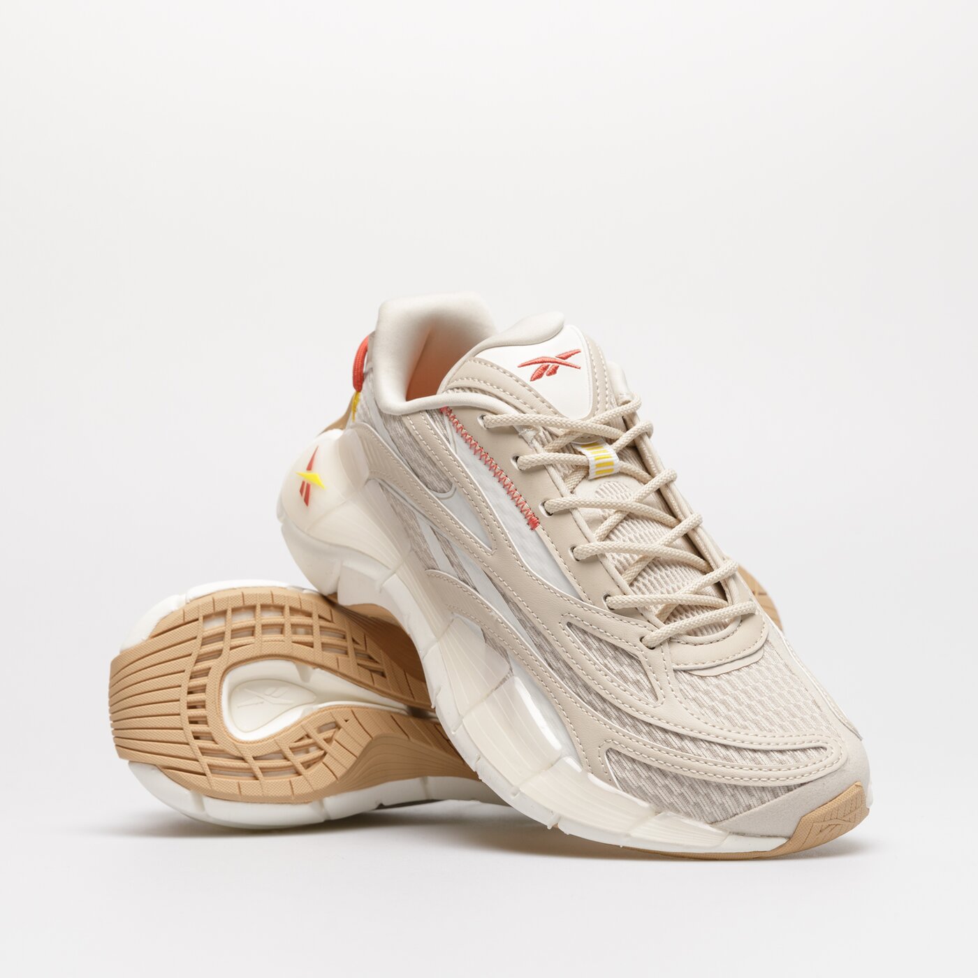 Дамски маратонки REEBOK ZIG KINETICA 2.5 gx6239 цвят бежов