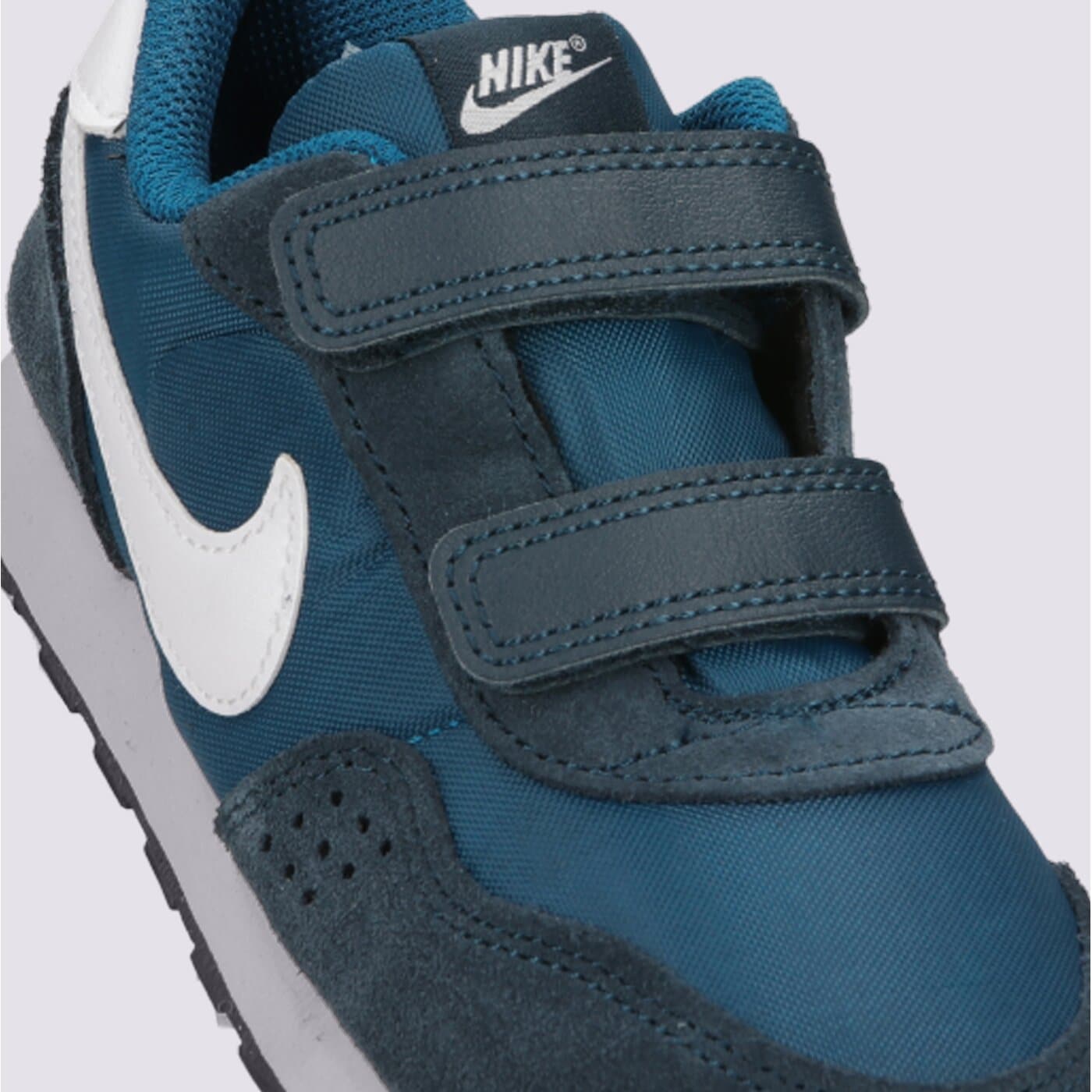 Детски маратонки NIKE MD VALIANT cn8560-405 цвят син