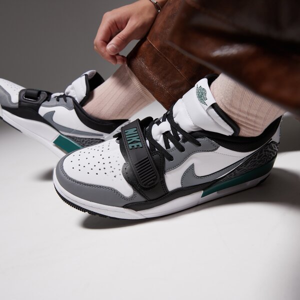 Мъжки маратонки AIR JORDAN LEGACY 312 LOW cd7069-131 цвят бял