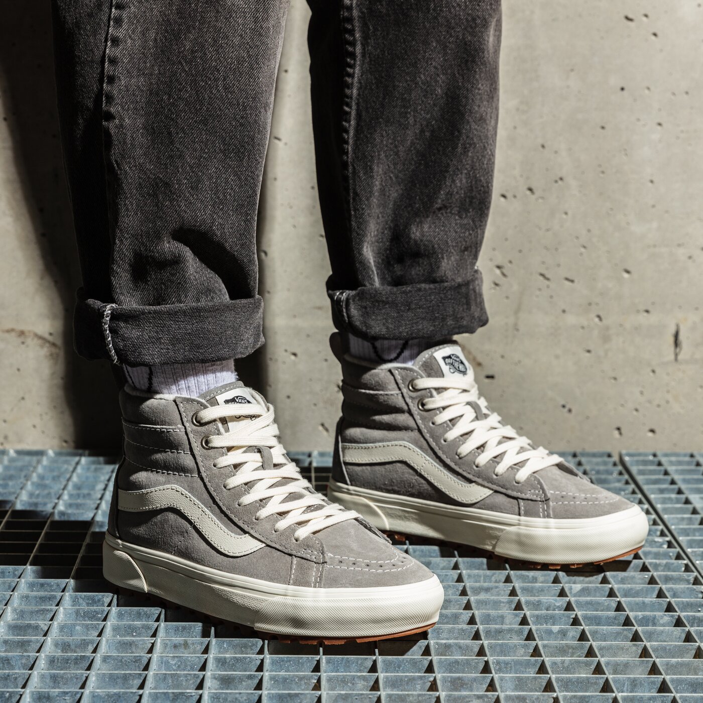 Дамски маратонки VANS UA SK8-HI MTE-1 vn0a5hzy6j61 цвят сив