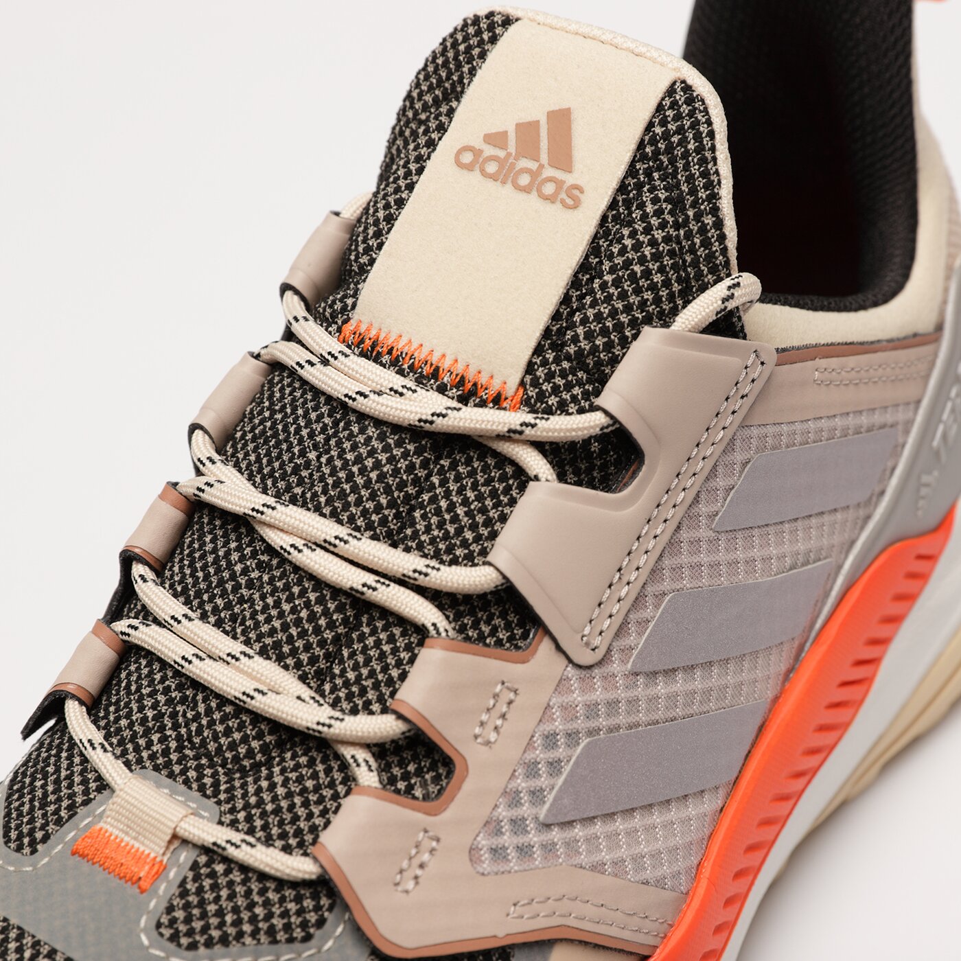 Мъжки зимни обувки ADIDAS TERREX TRAILMAKER hp2079 цвят бежов