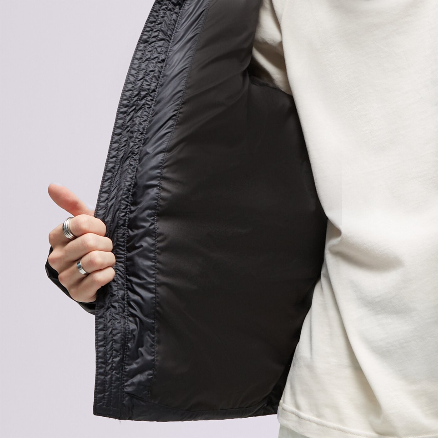 Мъжко зимно яке HELLY HANSEN ЯКЕ ЗИМНО ACTIVE PUFFY JACKET 53523990 цвят черен