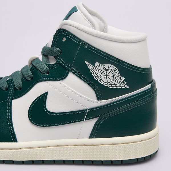 Дамски маратонки AIR JORDAN 1 MID  bq6472-133 цвят бял