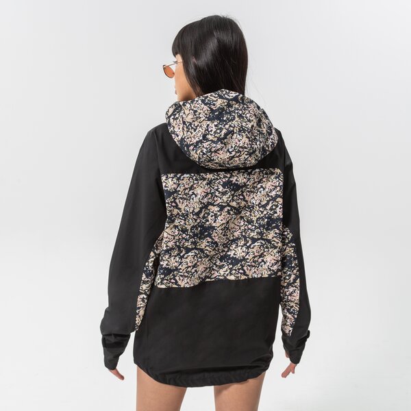Дамско зимно яке ELLESSE ЯКЕ FORET JACKET CAMO sgk12465500 цвят многоцветен